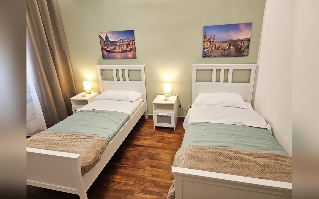 Camera con bagno privato — Court Holiday - La casa del Giudice, Palermo (Sicilia) (foto 11)